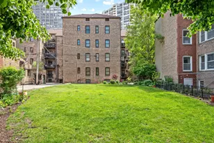707 W Bittersweet Pl, Chicago, IL 60613 - Photo 28
