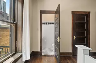 707 W Bittersweet Pl, Chicago, IL 60613 - Photo 22