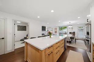 6057 N Tripp Ave, Chicago, IL 60646 - Photo 12