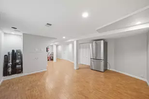 6057 N Tripp Ave, Chicago, IL 60646 - Photo 32