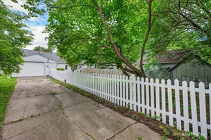 604 Rome Ave, Rockford, IL 61107 - Photo 34