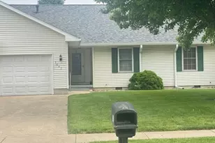 1047 Kleemann Dr, Clifton, IL 61727 - Photo 1