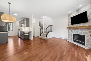 1239 Tennyson Ln, Naperville, IL 60540 - Photo 4