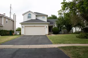 354 Millwood Dr, Bartlett, IL 60103 - Photo 1