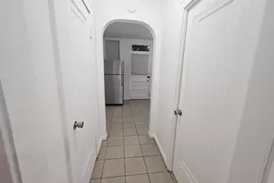 2454 W Catalpa Ave, Chicago, IL 60625 - Photo 16