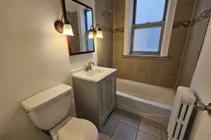 2454 W Catalpa Ave, Chicago, IL 60625 - Photo 20