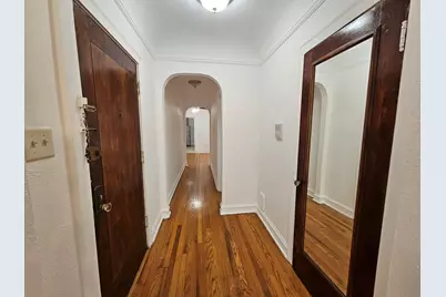 2454 W Catalpa Avenue #2, Chicago, IL 60625 - Photo 8