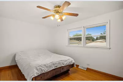 13041 S Muskegon Avenue, Chicago, IL 60633 - Photo 16