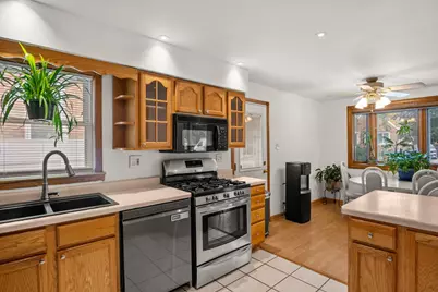 13041 S Muskegon Avenue, Chicago, IL 60633 - Photo 12