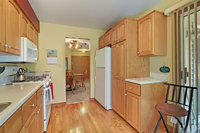 320 N Thornwood Drive #320, McHenry, IL 60050 - Photo 8