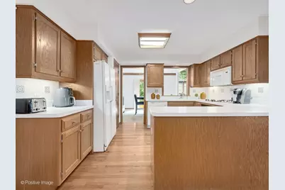 2255 Durand Drive, Downers Grove, IL 60515 - Photo 10