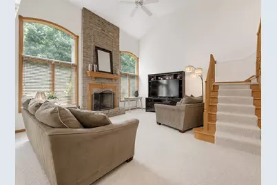 2255 Durand Drive, Downers Grove, IL 60515 - Photo 2