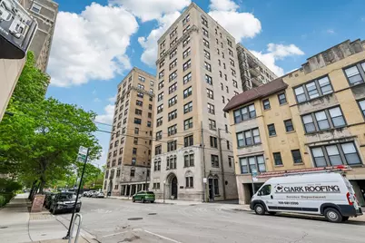 1755 E 55th Street #605, Chicago, IL 60615 - Photo 2