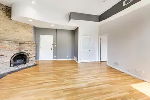 223 W Wisconsin St, Chicago, IL 60614 - Photo 4