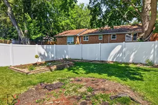 416 W Bluff St, Streator, IL 61364 - Photo 22