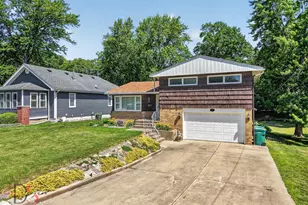 416 W Bluff St, Streator, IL 61364 - Photo 4