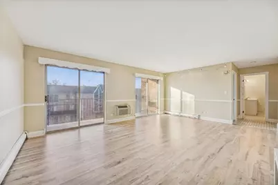 1041 N Mill Street #307, Naperville, IL 60563 - Photo 4