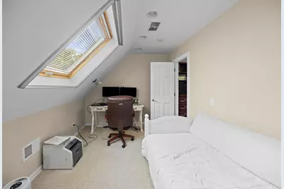 2103 Nachtman Court, Wheaton, IL 60187 - Photo 24