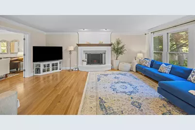2103 Nachtman Court, Wheaton, IL 60187 - Photo 4