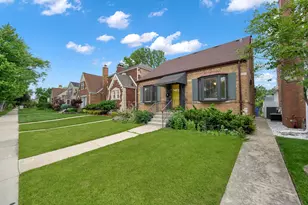 6219 N Lenox Ave, Chicago, IL 60646 - Photo 2