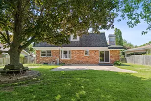 533 N Beck Rd, Lindenhurst, IL 60046 - Photo 22