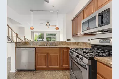 1008 E Wilson Avenue #1008, Lombard, IL 60148 - Photo 10
