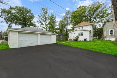 1817 Victoria Avenue, North Chicago, IL 60064 - Photo 24