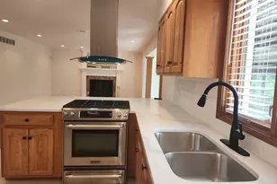 206 Imperial Dr, Bloomington, IL 61701 - Photo 12