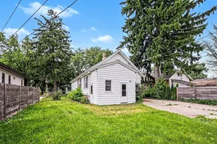 1094 Walter Ave, Des Plaines, IL 60016 - Photo 16