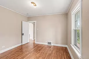1094 Walter Ave, Des Plaines, IL 60016 - Photo 12