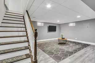 1910 Gabriel Ave, Zion, IL 60099 - Photo 16