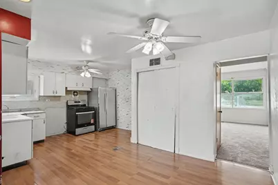 8243 N Ozanam Avenue, Niles, IL 60714 - Photo 4