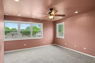 8243 N Ozanam Ave, Niles, IL 60714 - Photo 6
