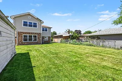 8243 N Ozanam Avenue, Niles, IL 60714 - Photo 16