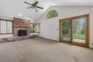 859 Big Bear Trail, Cary, IL 60013 - Photo 14