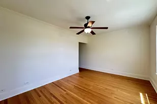 2856 W Cullom Ave, Chicago, IL 60618 - Photo 12