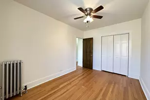 2856 W Cullom Ave, Chicago, IL 60618 - Photo 18
