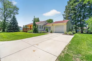 69 Central Ave, Aurora, IL 60506 - Photo 38