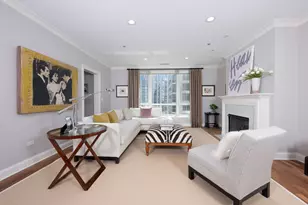 10 E Delaware Pl, Chicago, IL 60611 - Photo 2
