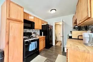 7544 Bristol Ln, Hanover Park, IL 60133 - Photo 10
