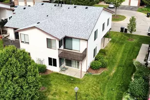 7544 Bristol Ln, Hanover Park, IL 60133 - Photo 2