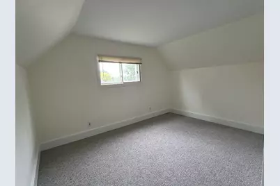 637 W Main Street, Genoa, IL 60135 - Photo 12