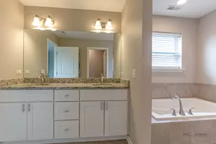 2390 N Newberry Ln, Palatine, IL 60074 - Photo 12