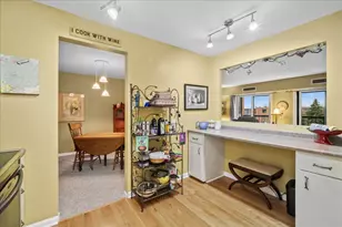 1515 E Central Rd, Arlington Heights, IL 60005 - Photo 10