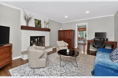 305 Tanglewood Lane, Naperville, IL 60563 - Photo 6