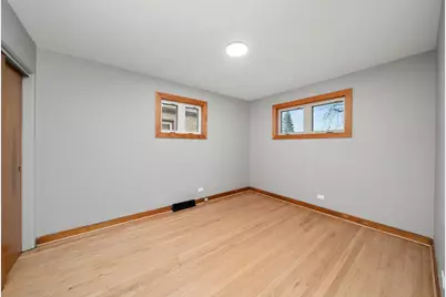 12809 S May Street, Calumet Park, IL 60827 - Photo 4