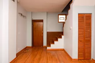 870 W Buckingham Pl, Chicago, IL 60657 - Photo 8