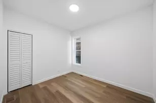 8739 S Colfax Ave, Chicago, IL 60617 - Photo 18