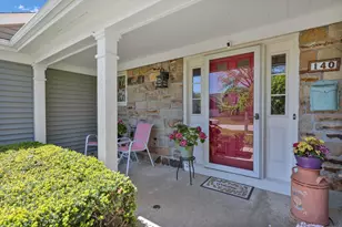 140 Copperwood Dr, Buffalo Grove, IL 60089 - Photo 4