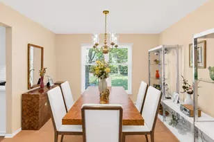 140 Copperwood Dr, Buffalo Grove, IL 60089 - Photo 10